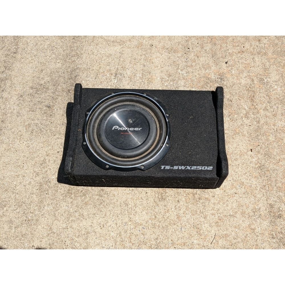 Pioneer TS-SWX2502 10 Shallow-Mount Enclosure Tested