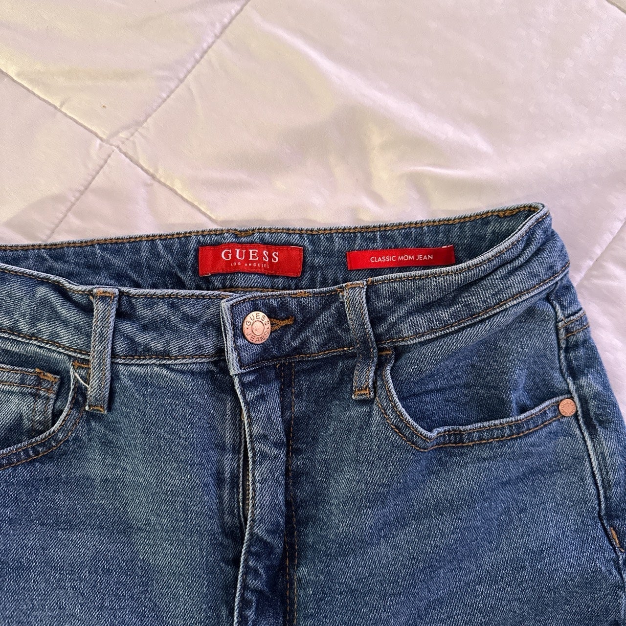 Guess Classic Mom Jean Size 27