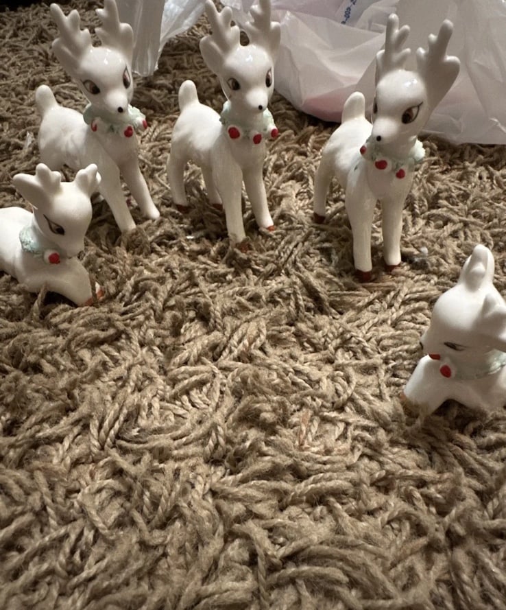 Vintage White Porcelain Reindeer made in Korea 5x