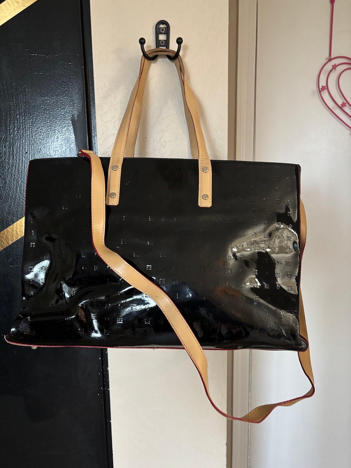 Arcadia Elegant Black and Tan Tote Bag