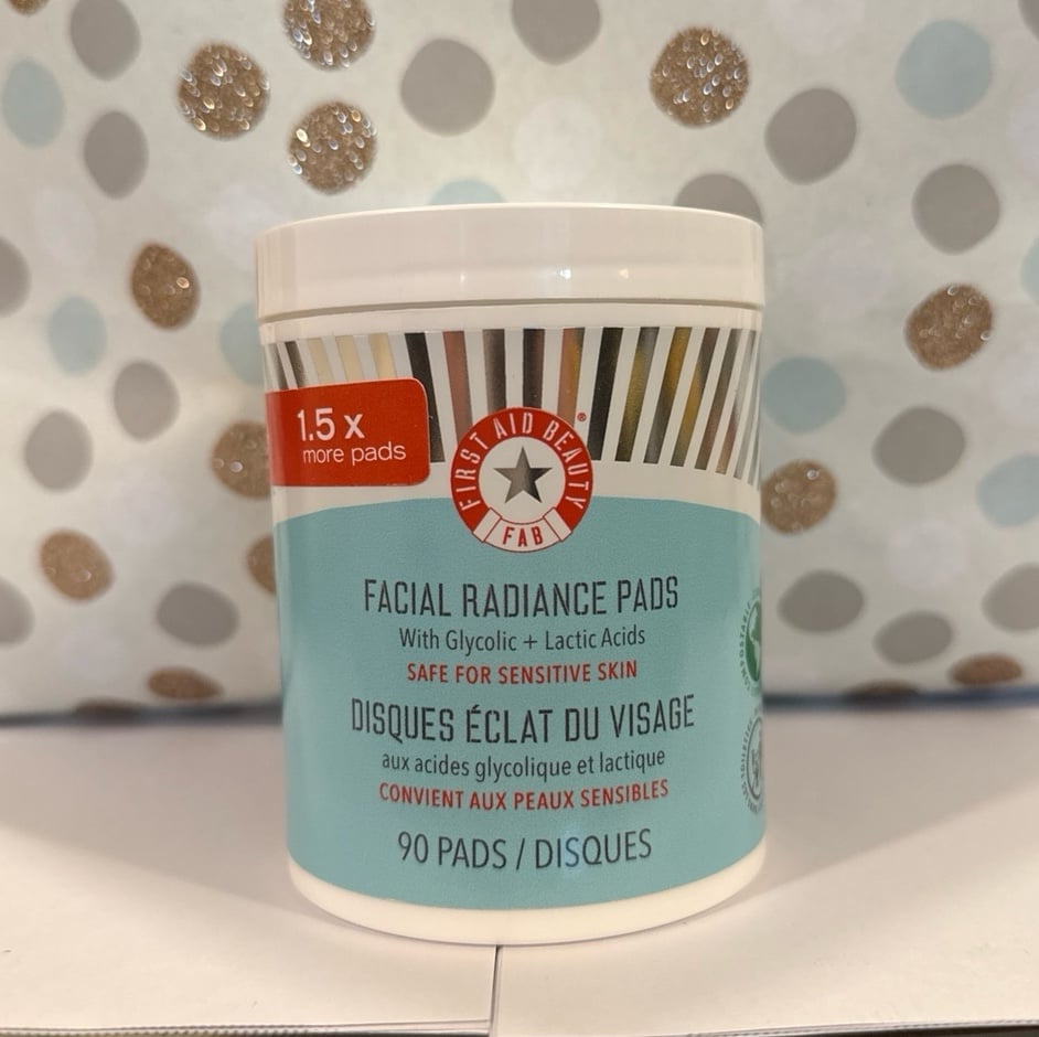 First Aid beauty facial radiance pads - 90 ct