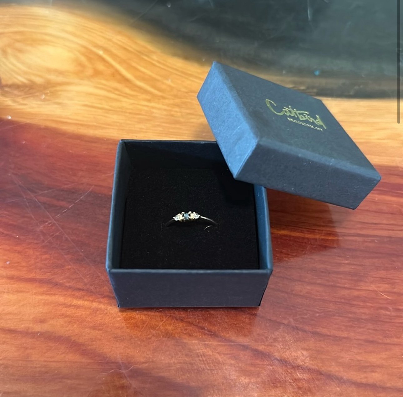 Catbird ring