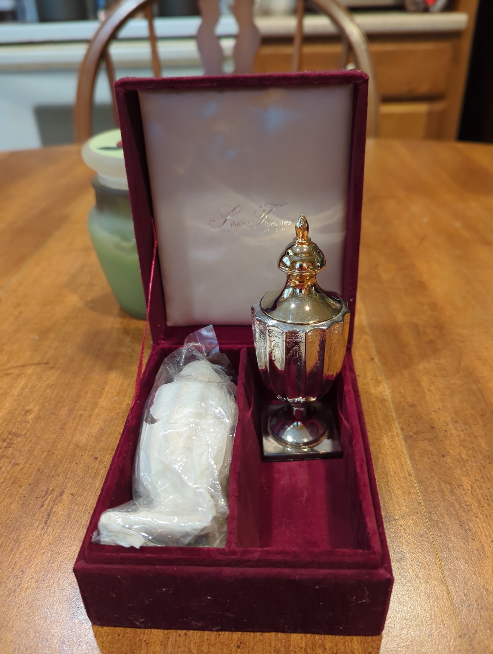 Godinger silver salt and pepper shakers