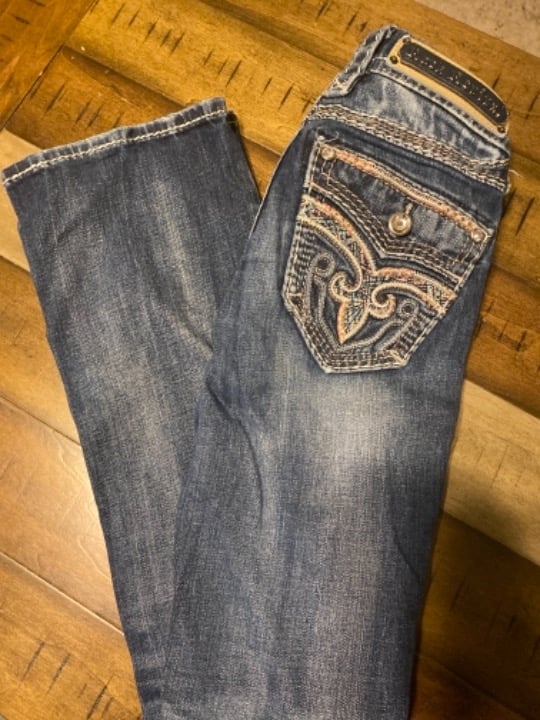 Rock revival size 25 LIKE NEW