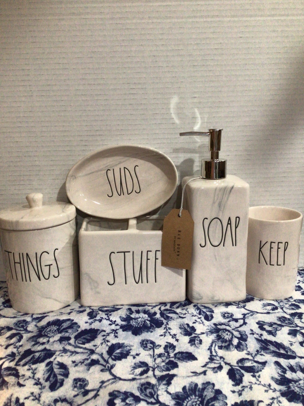 Rae Dunn 5PC.MARBLE BATHROOM SET