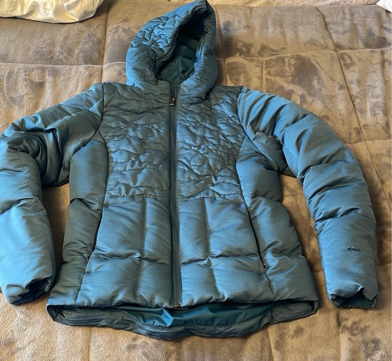 The North Face Rhea 550 Down Puffer Jacket women size Small NWOT