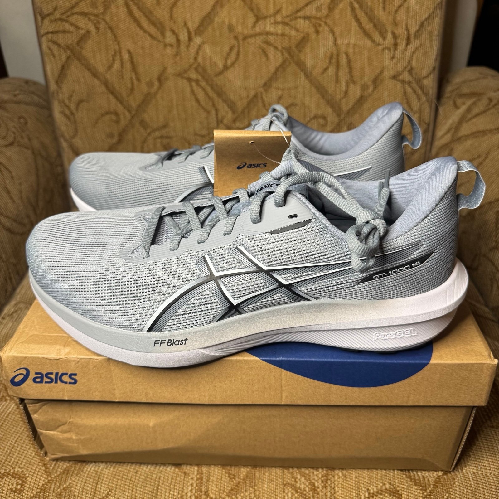 ASICS GT-1000 Gravel/White Men’s 10.5 4E Brand New 1011C076-020