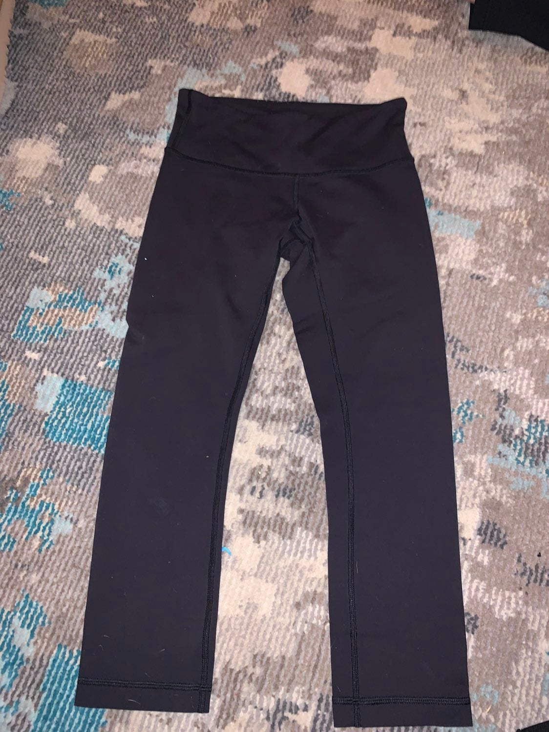 Lulu leggings size 4 cropped