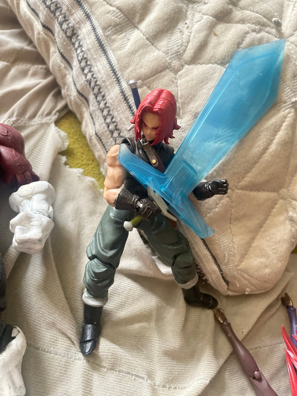 figuarts custom trunks super saiyan god xeno with sword of hope