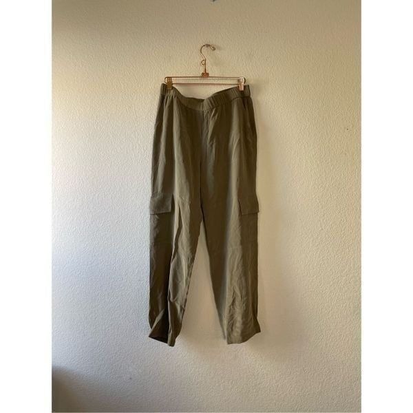 Theory womens 100% silk cargo pull on pants size medium