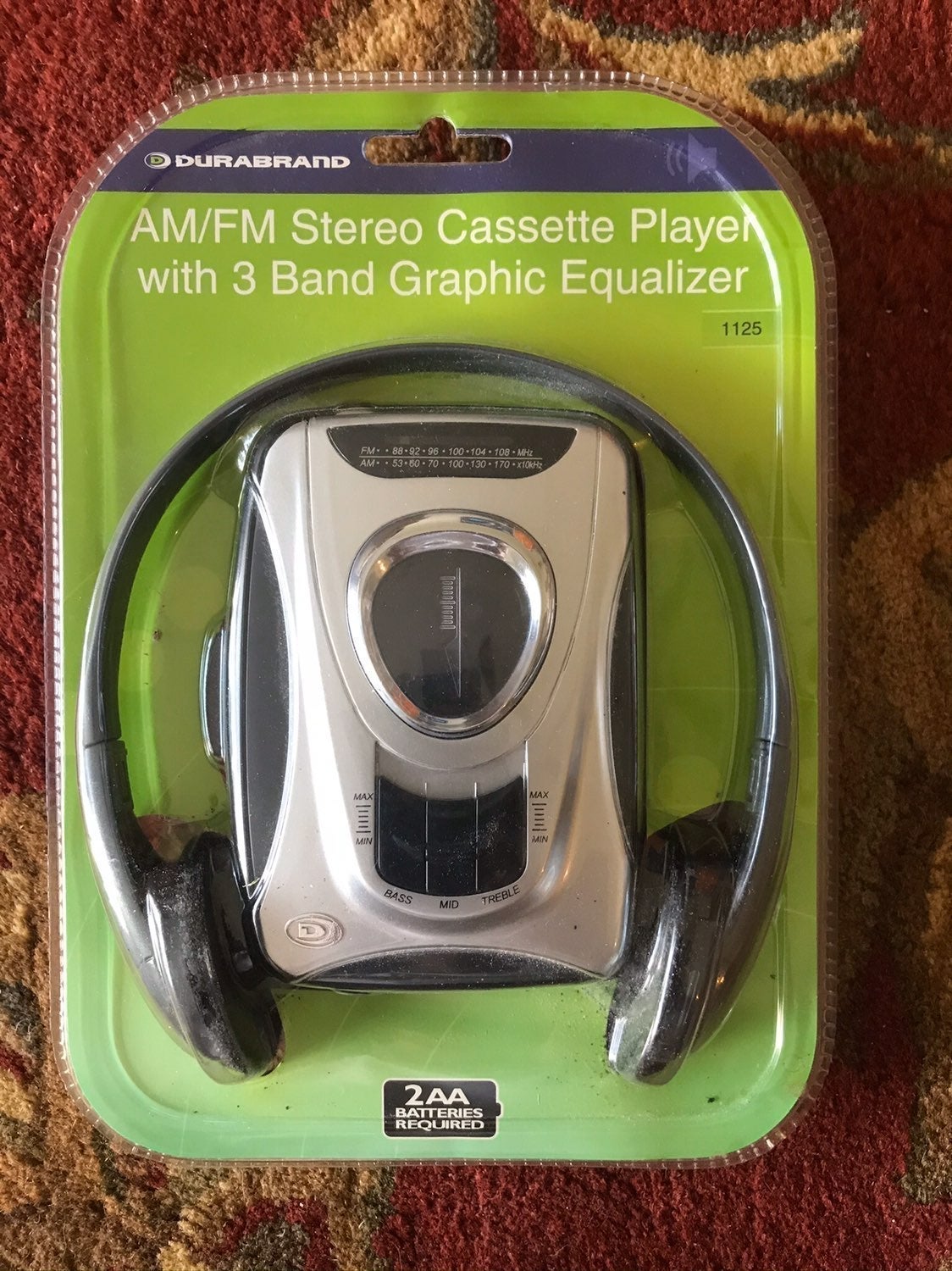 DURABRAND AM/FM STEREO CASSETTE PLAYER