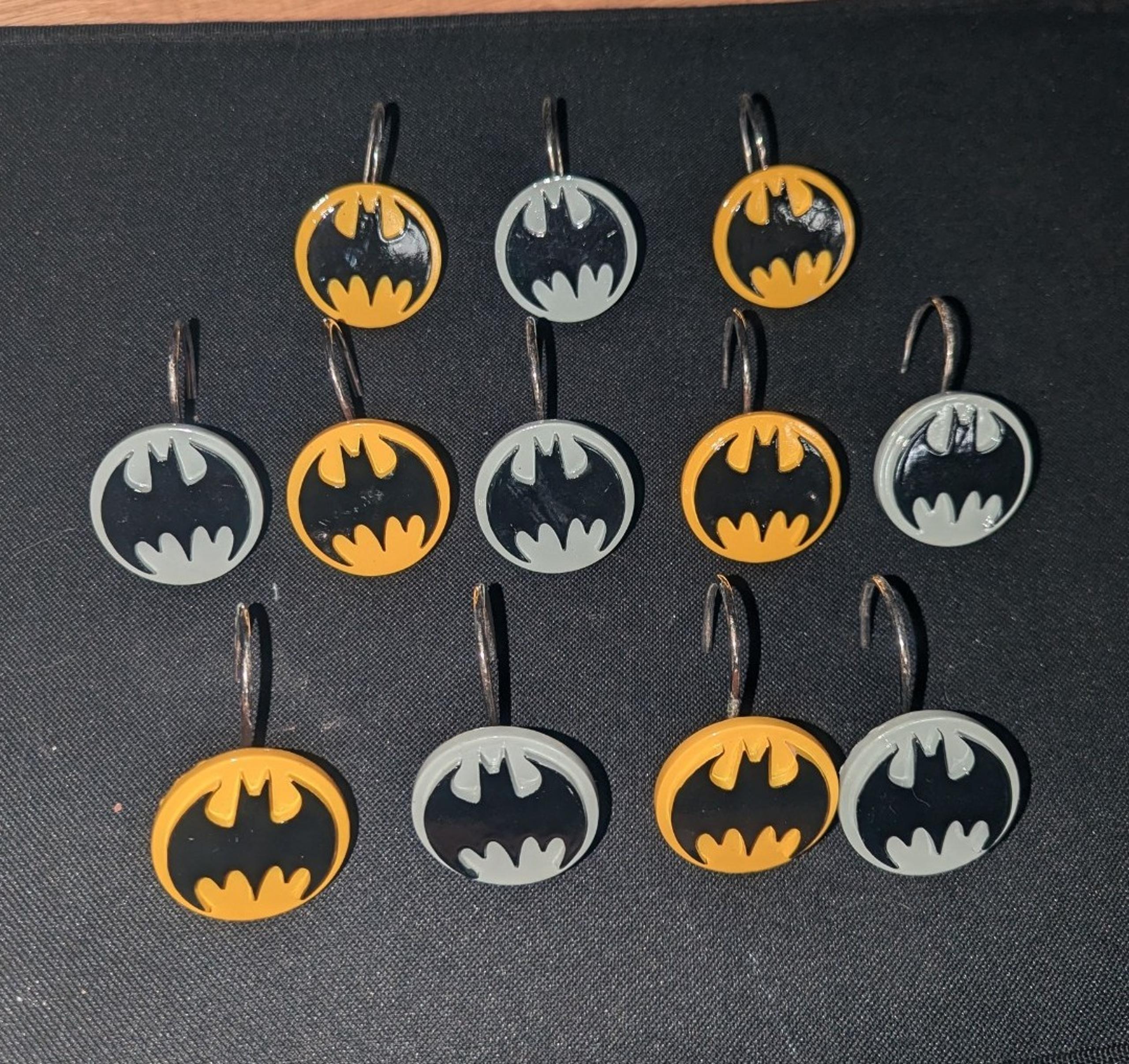 Set of 12 Batman, shower, curtain rings, hooks, DC comics, yellow and gray