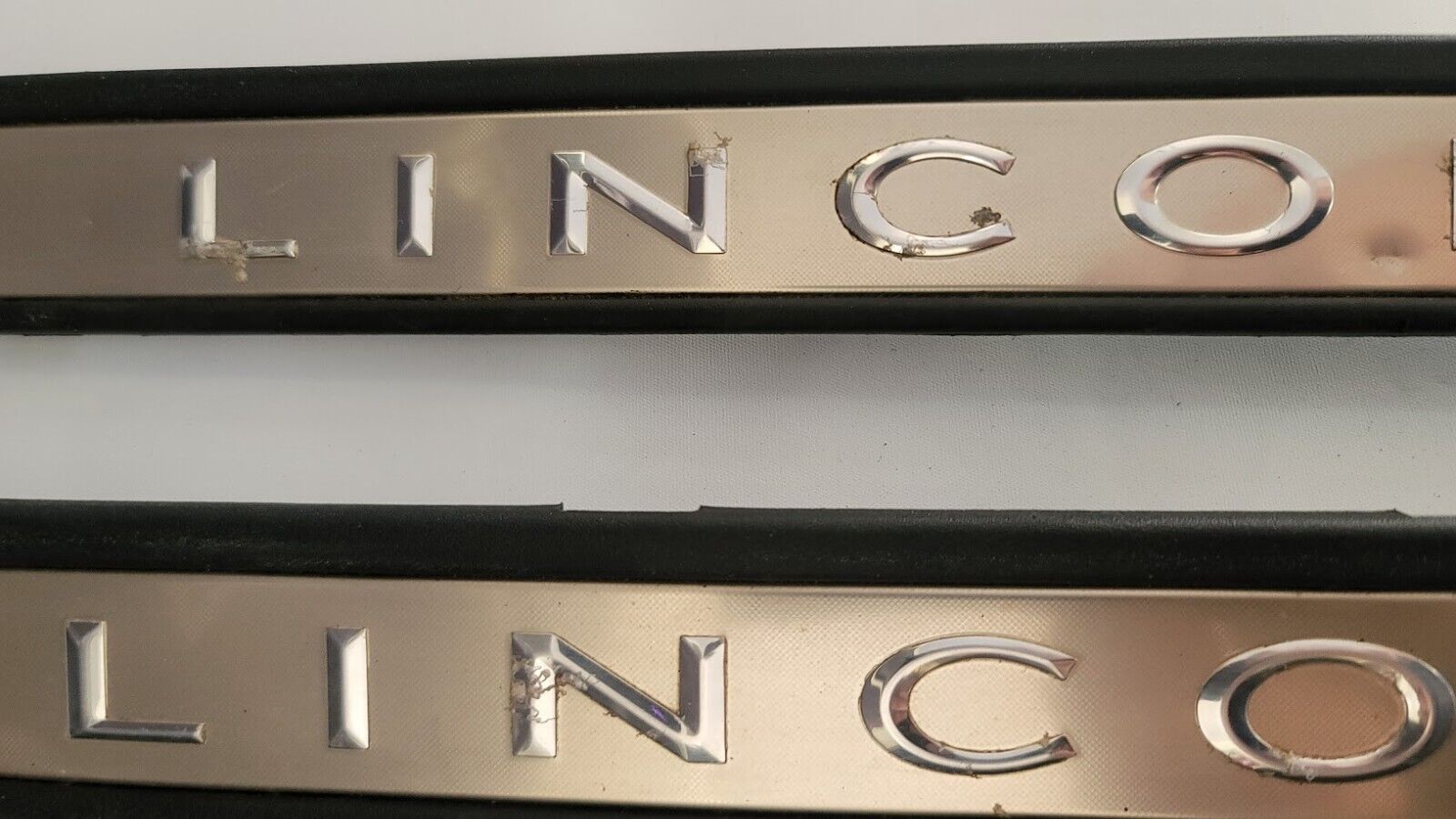 2003-2011 4PCS FULL SET Lincoln Town Car Oem Door Sill Scuff Plates - FREE SHIP!