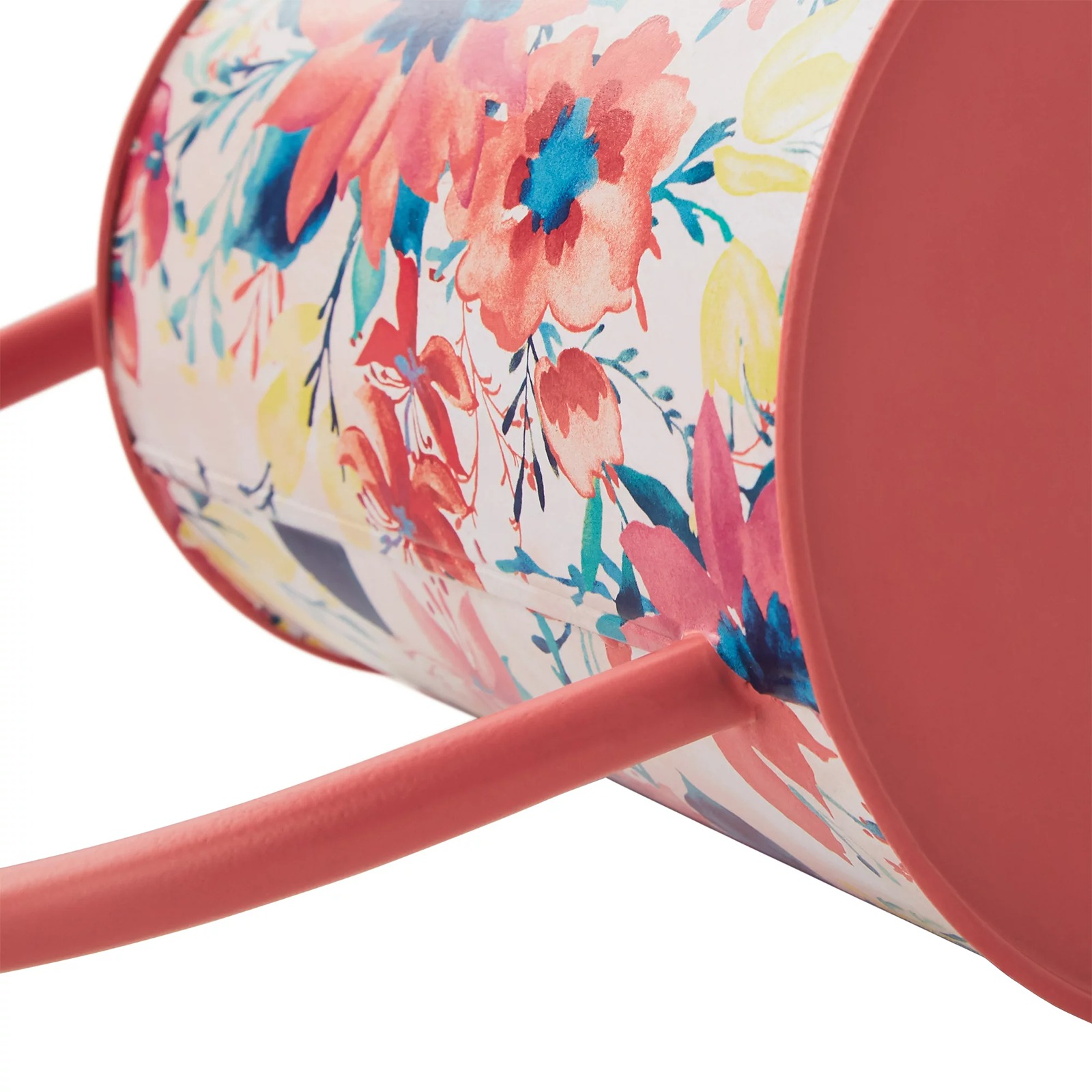 0.26 Gallon's fresh flower metal watering can be watered