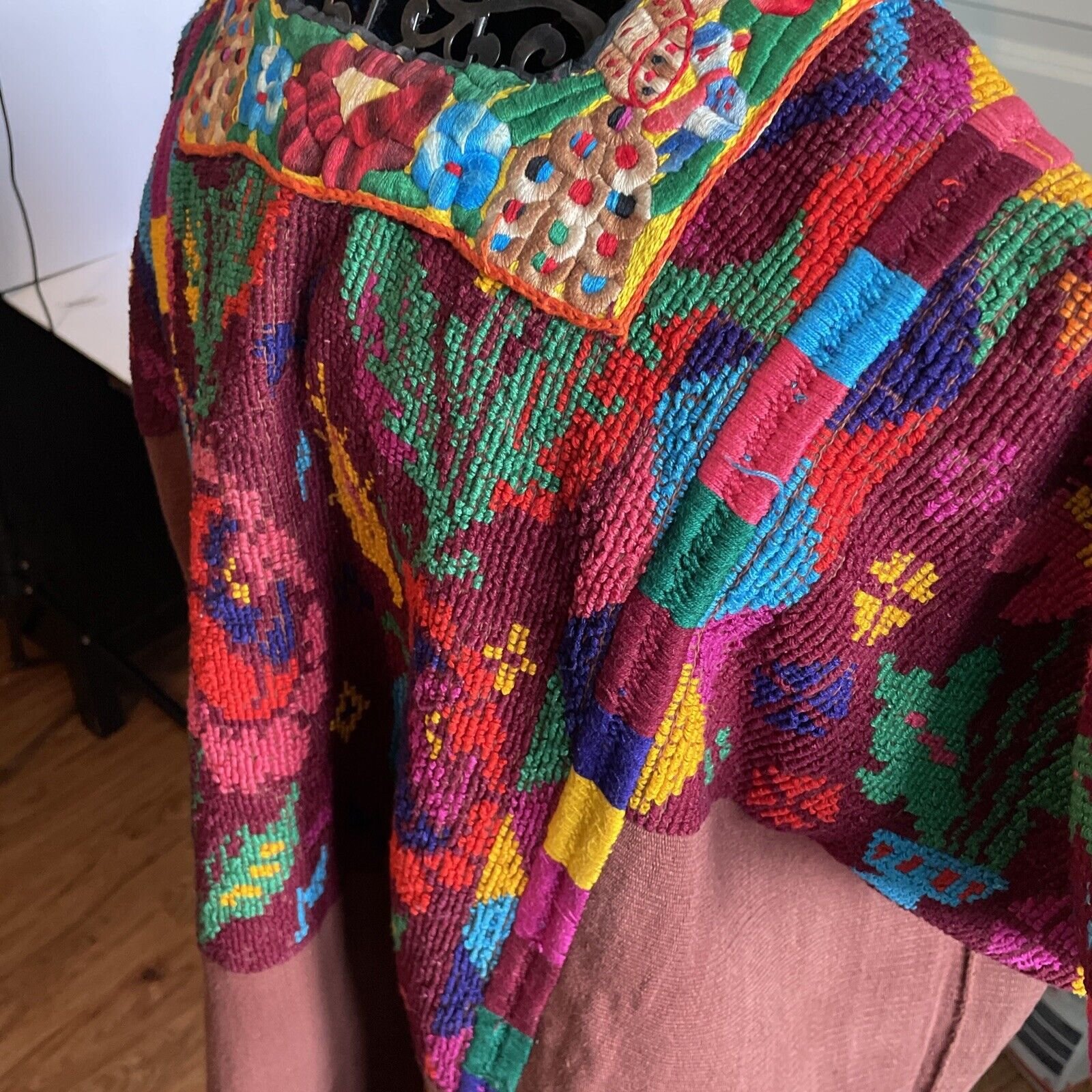Vintage Guatemalan Bohemian Hippie 60’s Handwoven Floral Embroidered Boxy Shirt