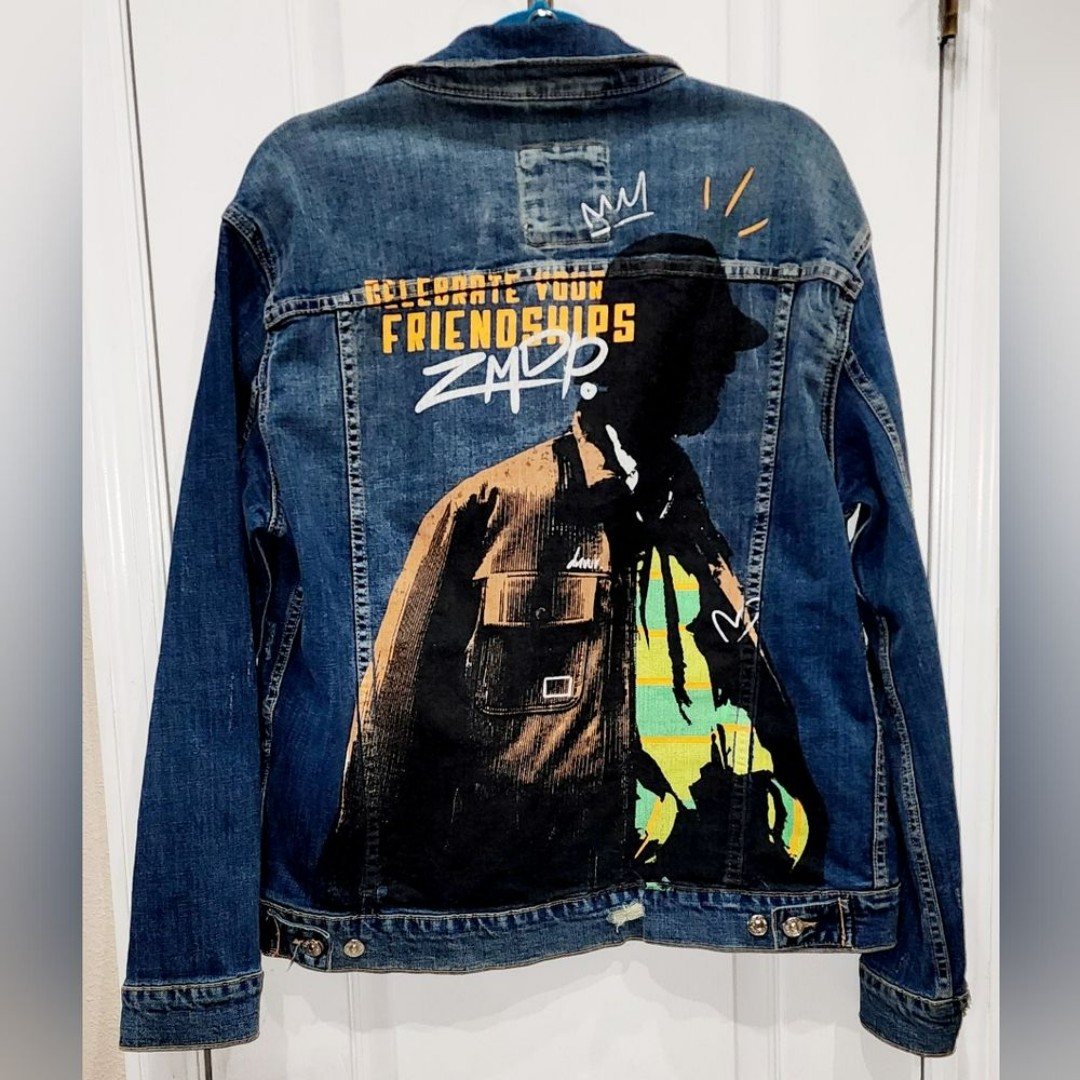 Zara Men Distress Denim Trucker Jacket Size Medium Washed Street Paint