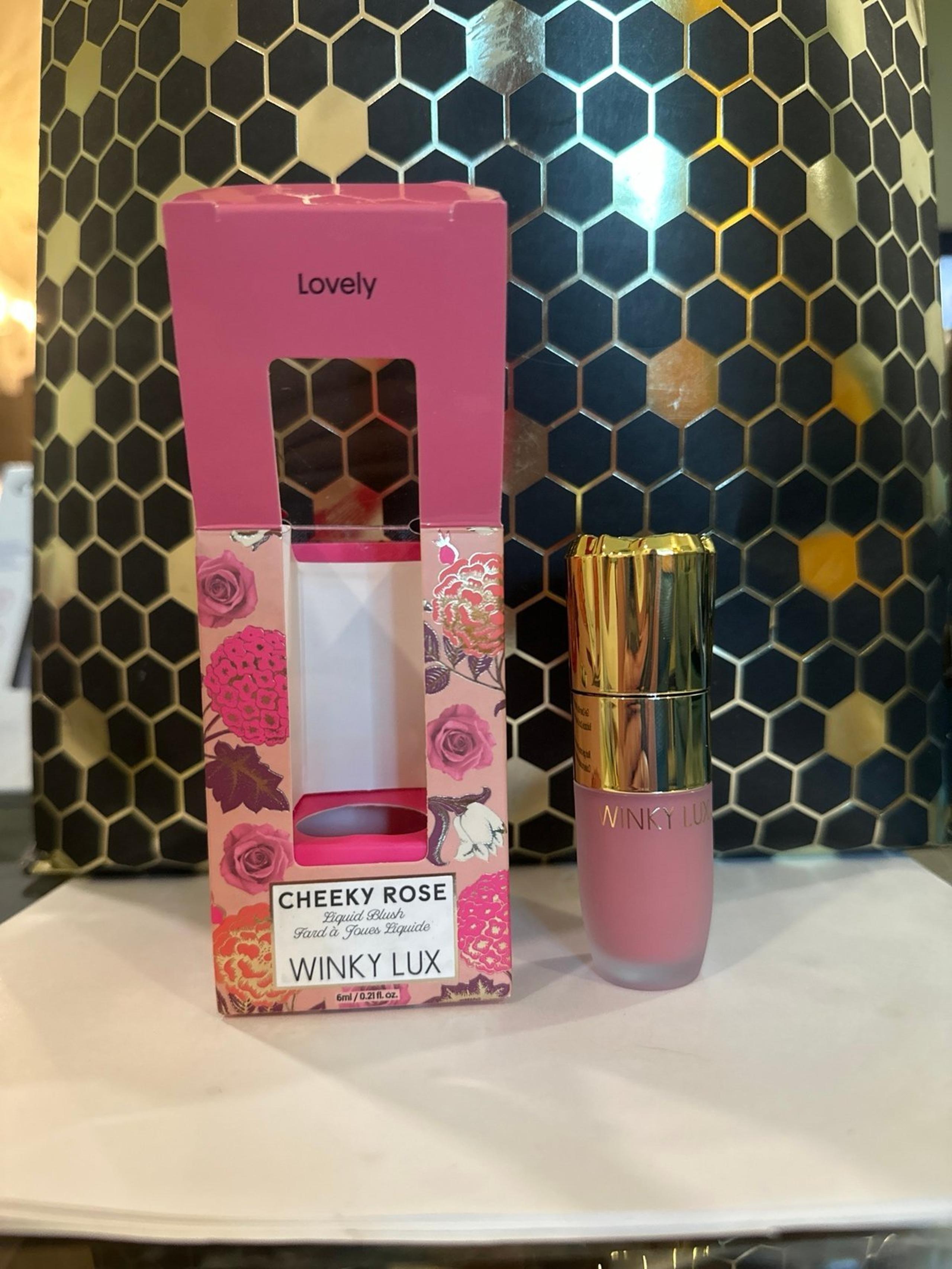 Winky Lux cheeky rose liquid blush