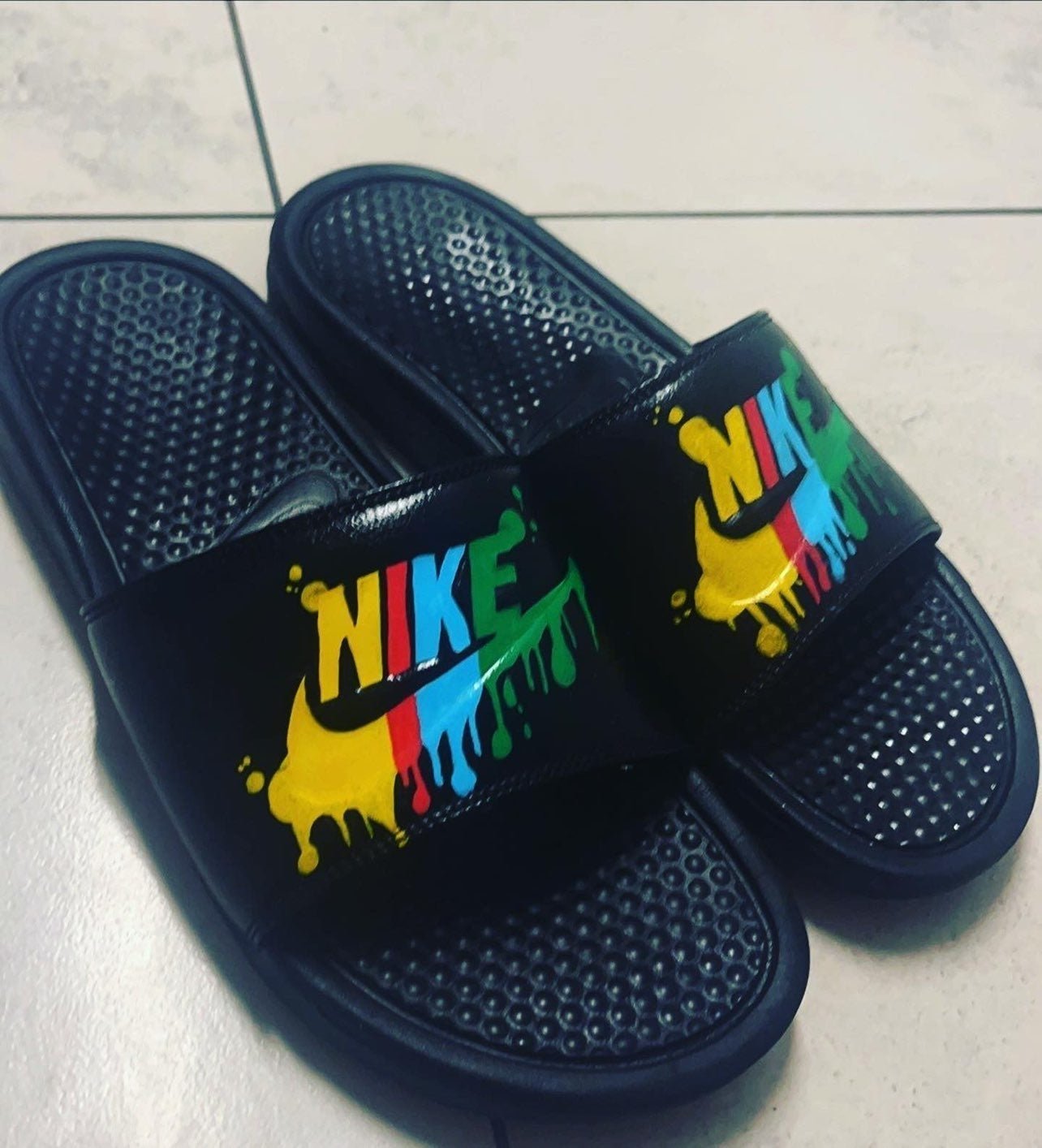Cuztom Nike Benassi Slides Rainbow