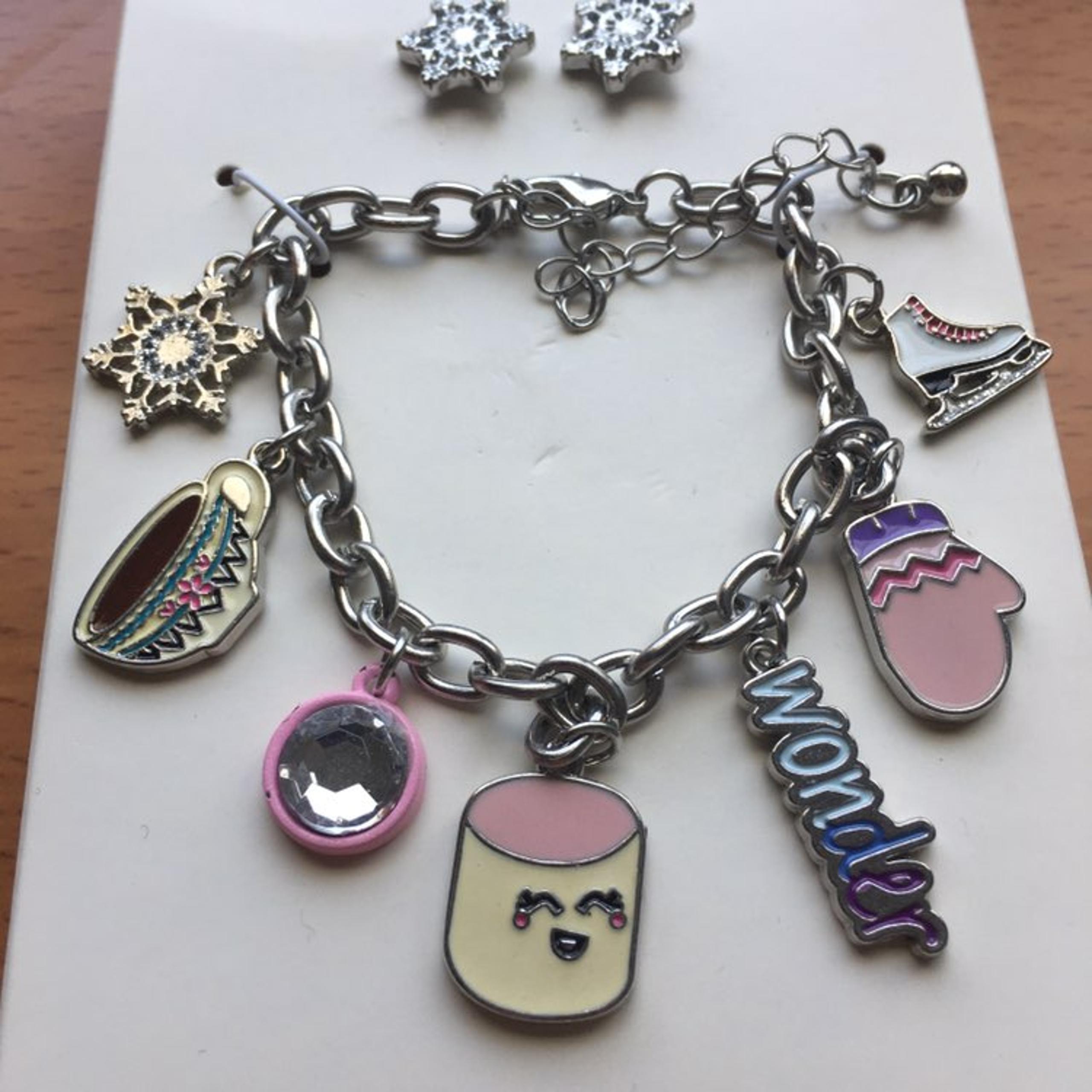 Winter Charm Bracelet & Earrings Set