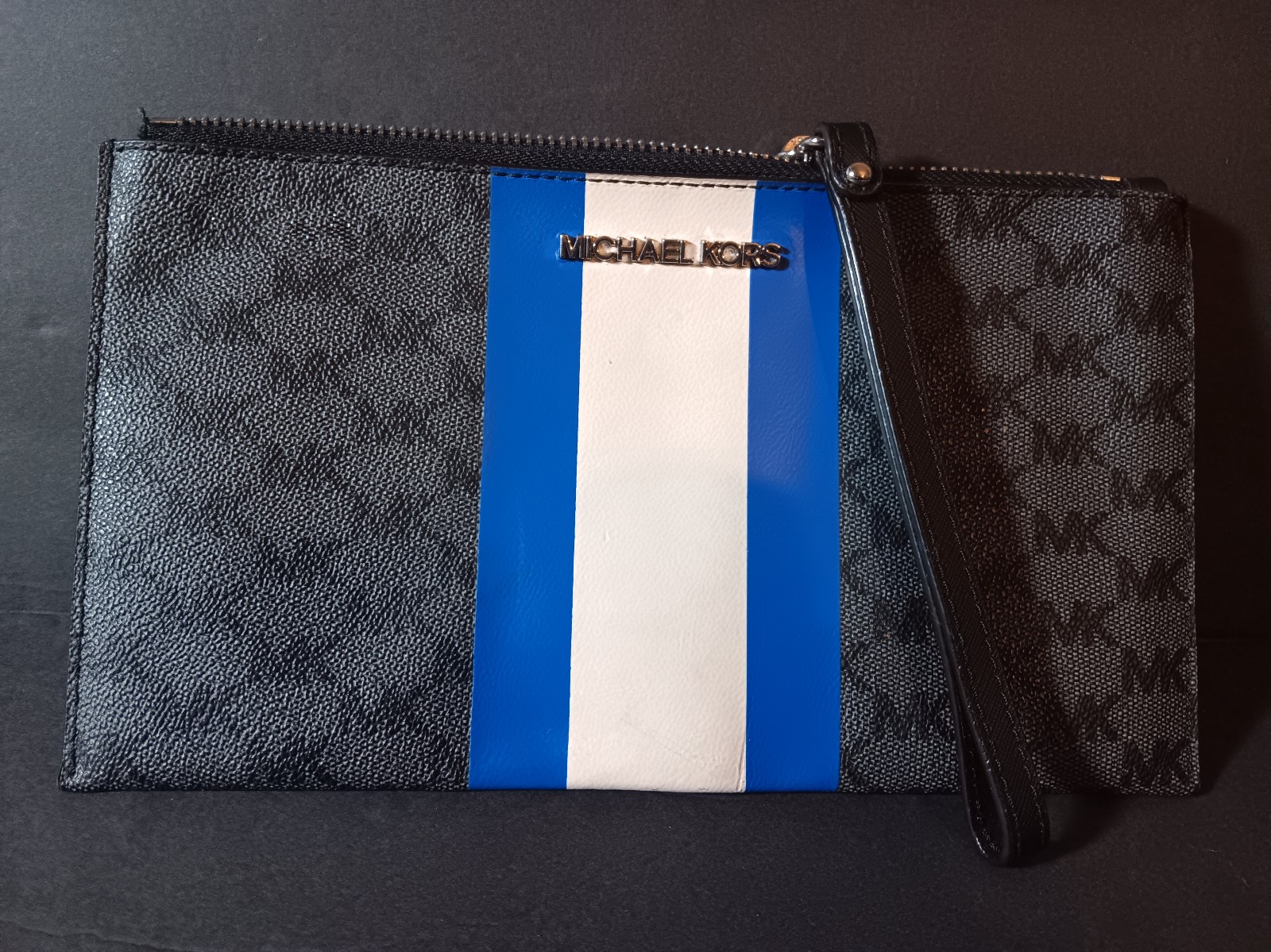 michael kors wrist bags