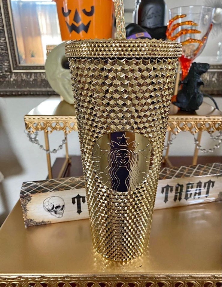 Starbucks holiday cup 2022