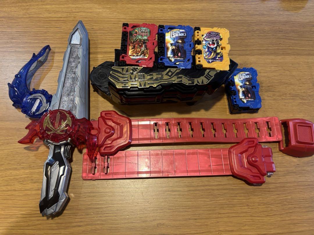 Kamen Rider Saber: Transformation Belt, Sword, and Book Set