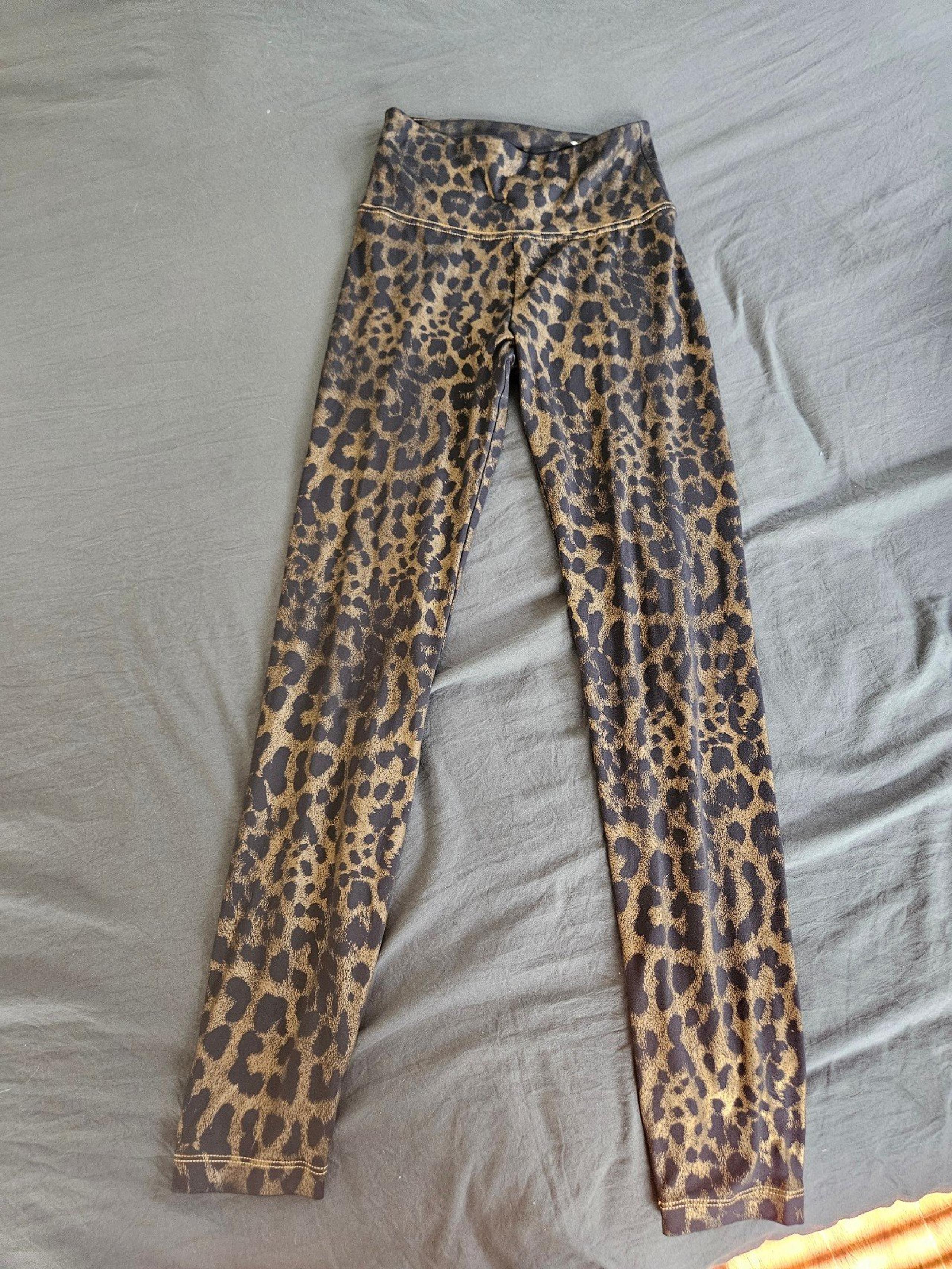 Cheetah print leggings