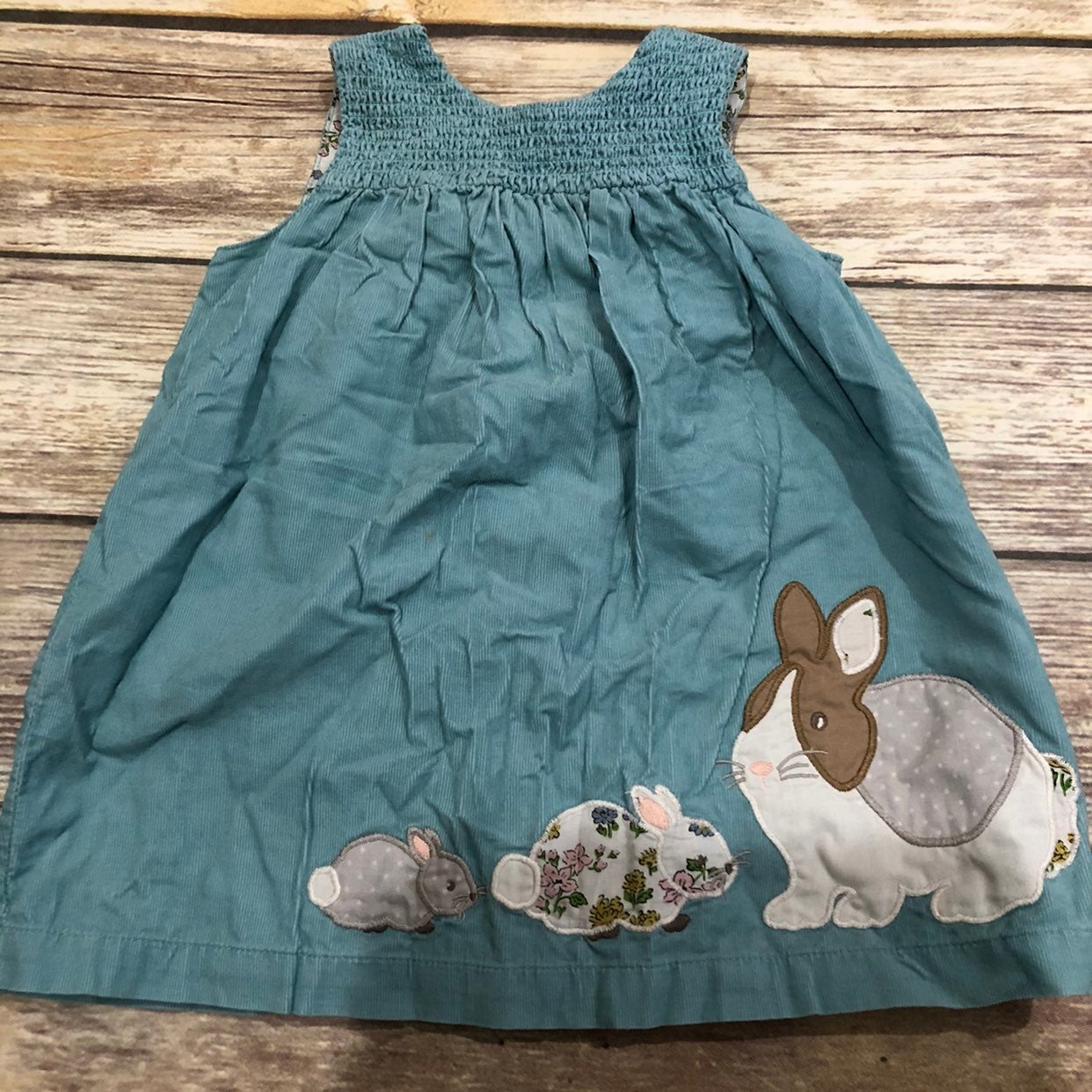 Mini Boden bunny Pinnie