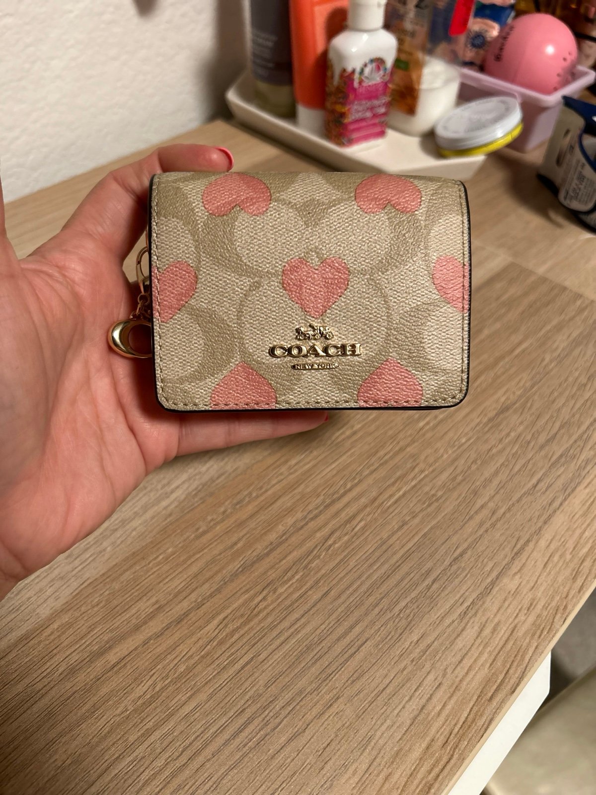 Coach Heart print wallet on chain