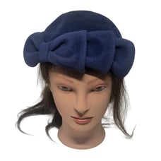 Vintage Womens Pinehurst Fifth Avenue Corona Italian Felt Wool Pillbox Hat Clean