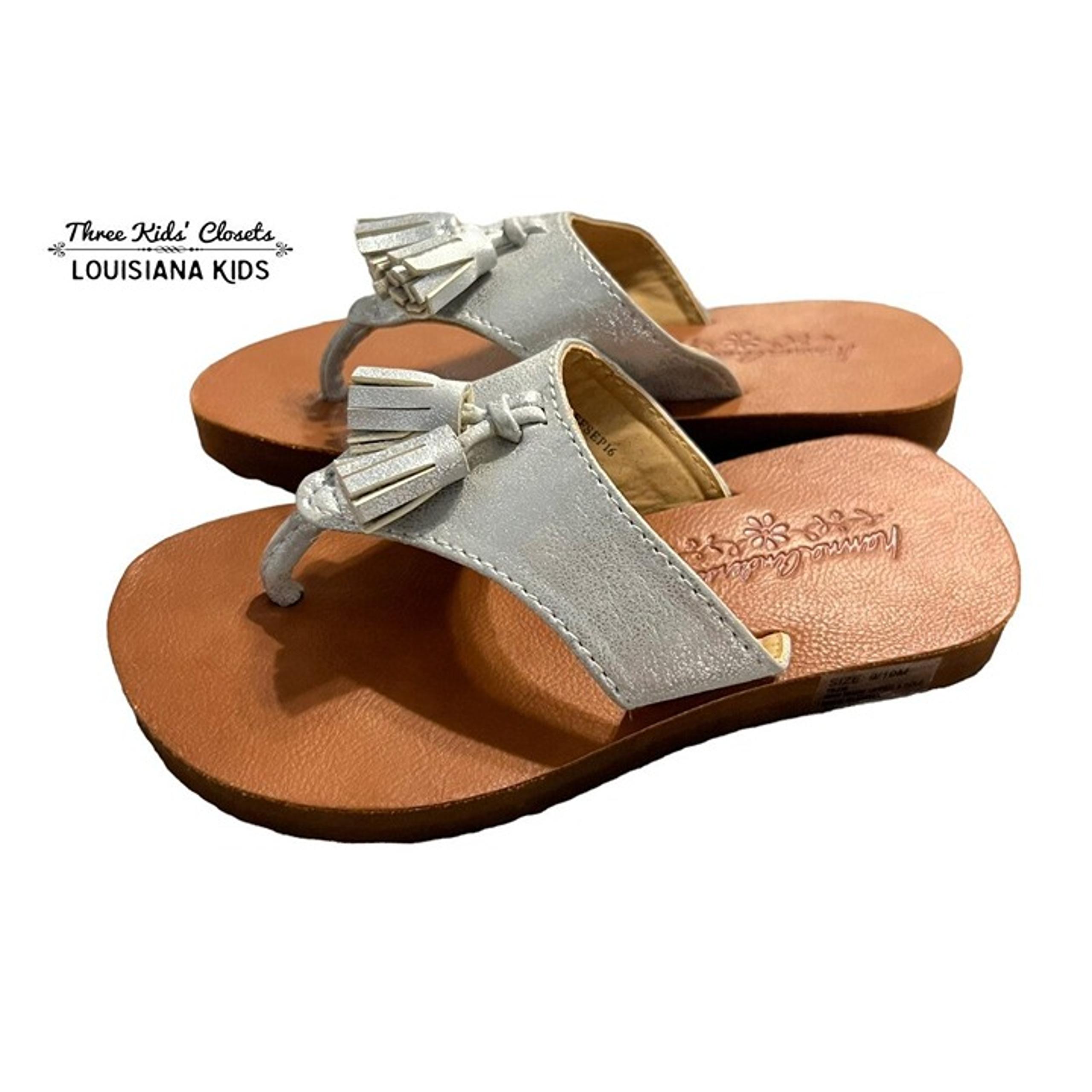 NEW Hanna Andersson 9/10 M Silver Tassel Thongs Flip Flops Sandals