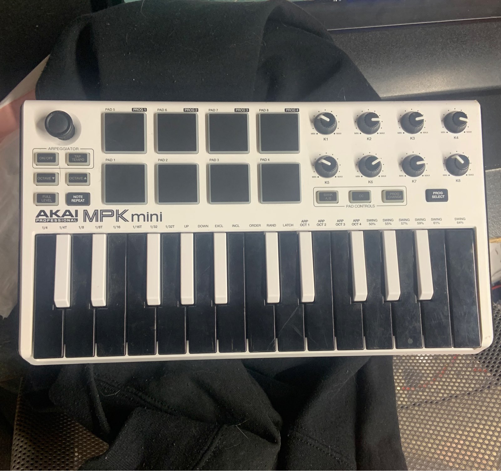 Akai MPK mini