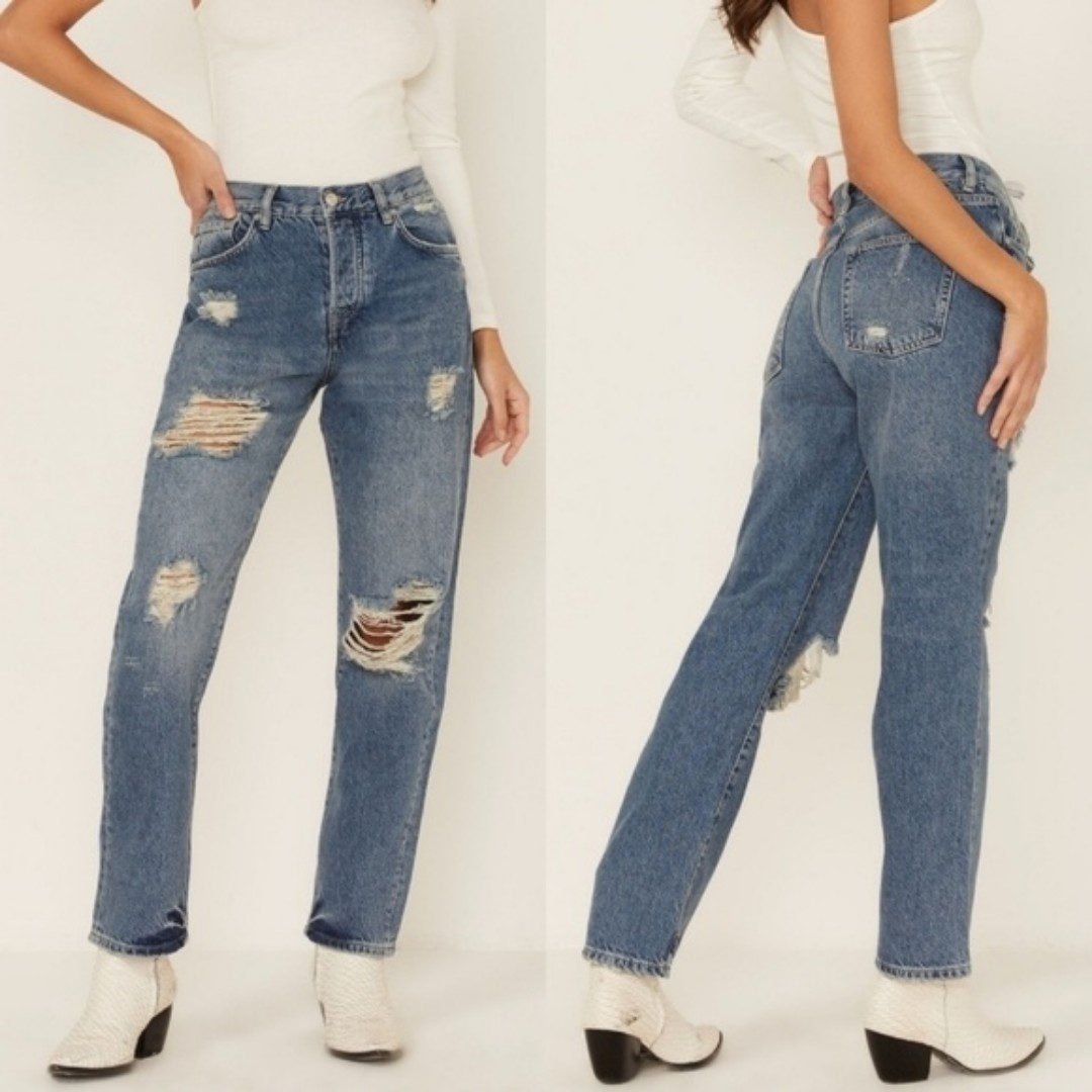 Free People We The Free Brenn Light Wash Destroyed Boyfriend Blue Jeans Size 28