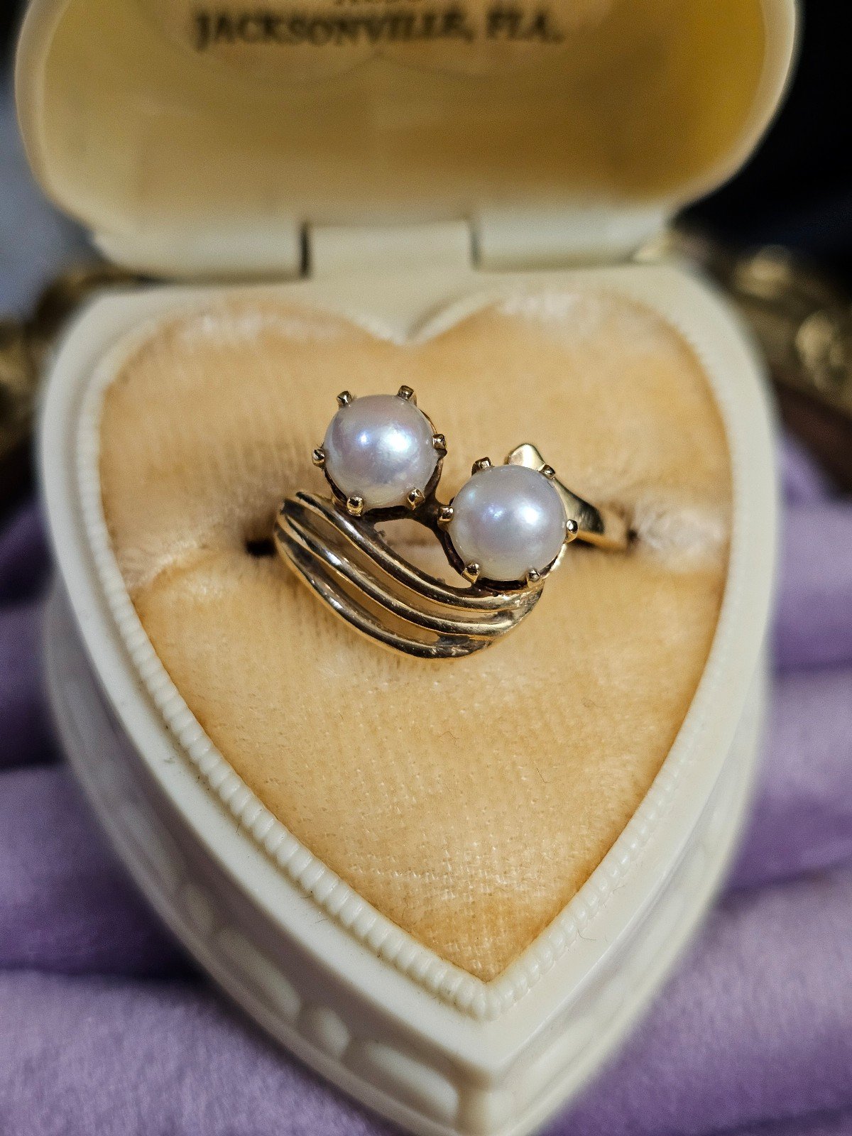 10k vintage pearl ring size 6. Not stamped but tested and verified. Vintage. Cou