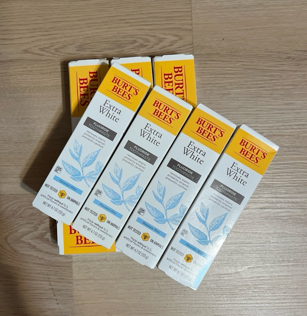 Burt’s Bees Whitening Toothpaste 8 boxes