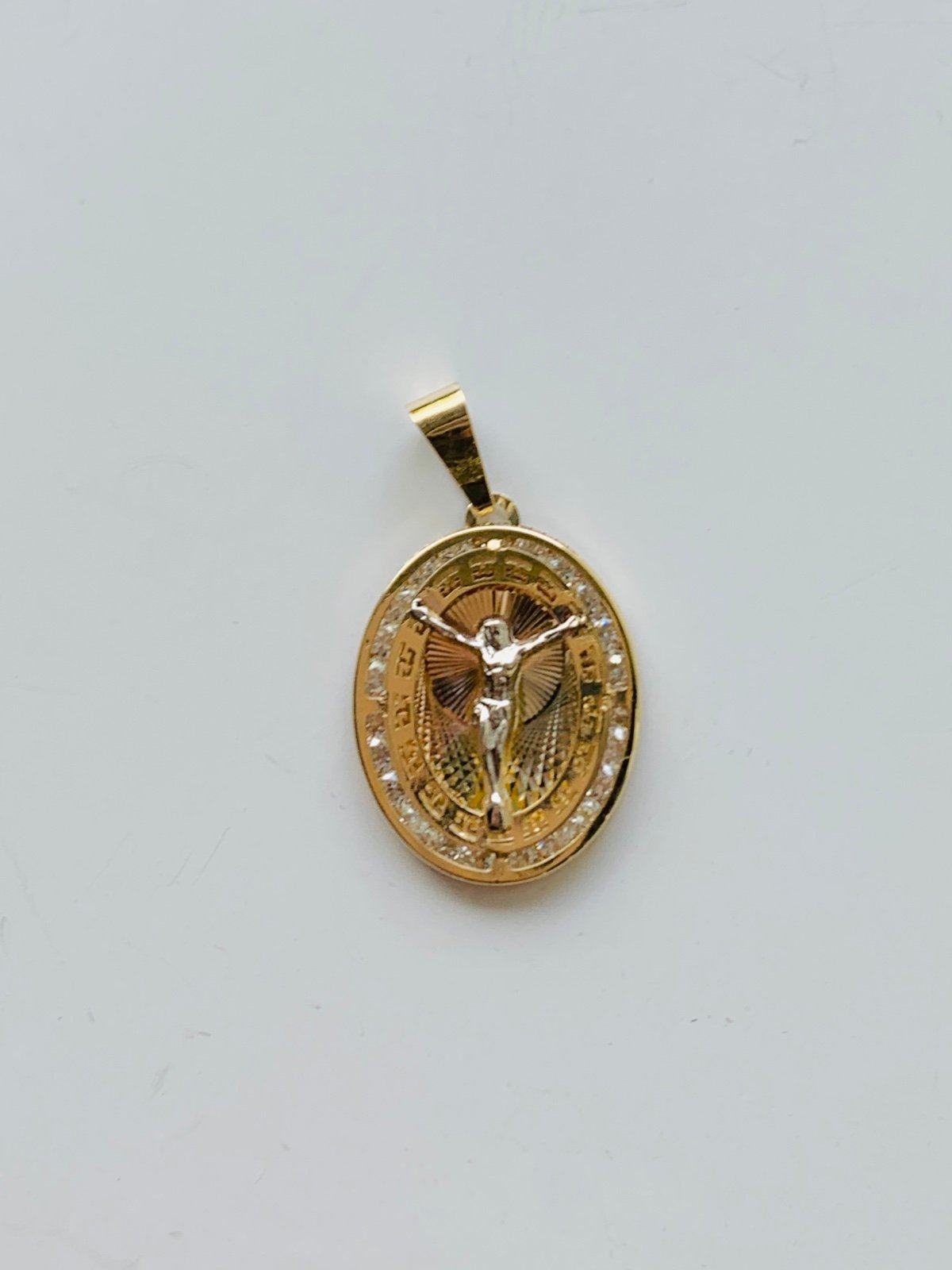 ❤️ 10k gold pendant Jesus ❤️ Jesus crucifix inside medallion cross❤️ Multi-tone