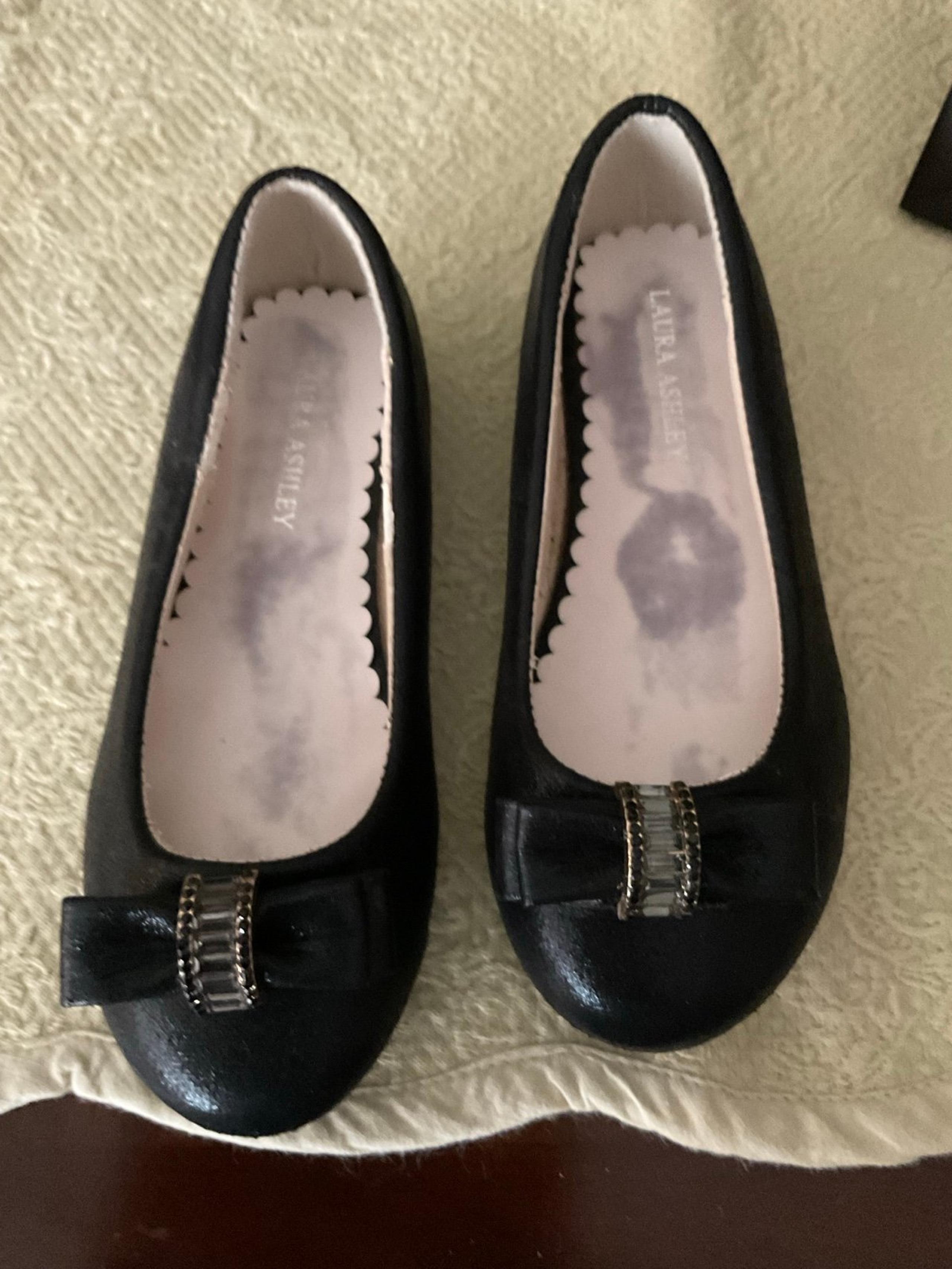 New Laura Asley Ballet Flats