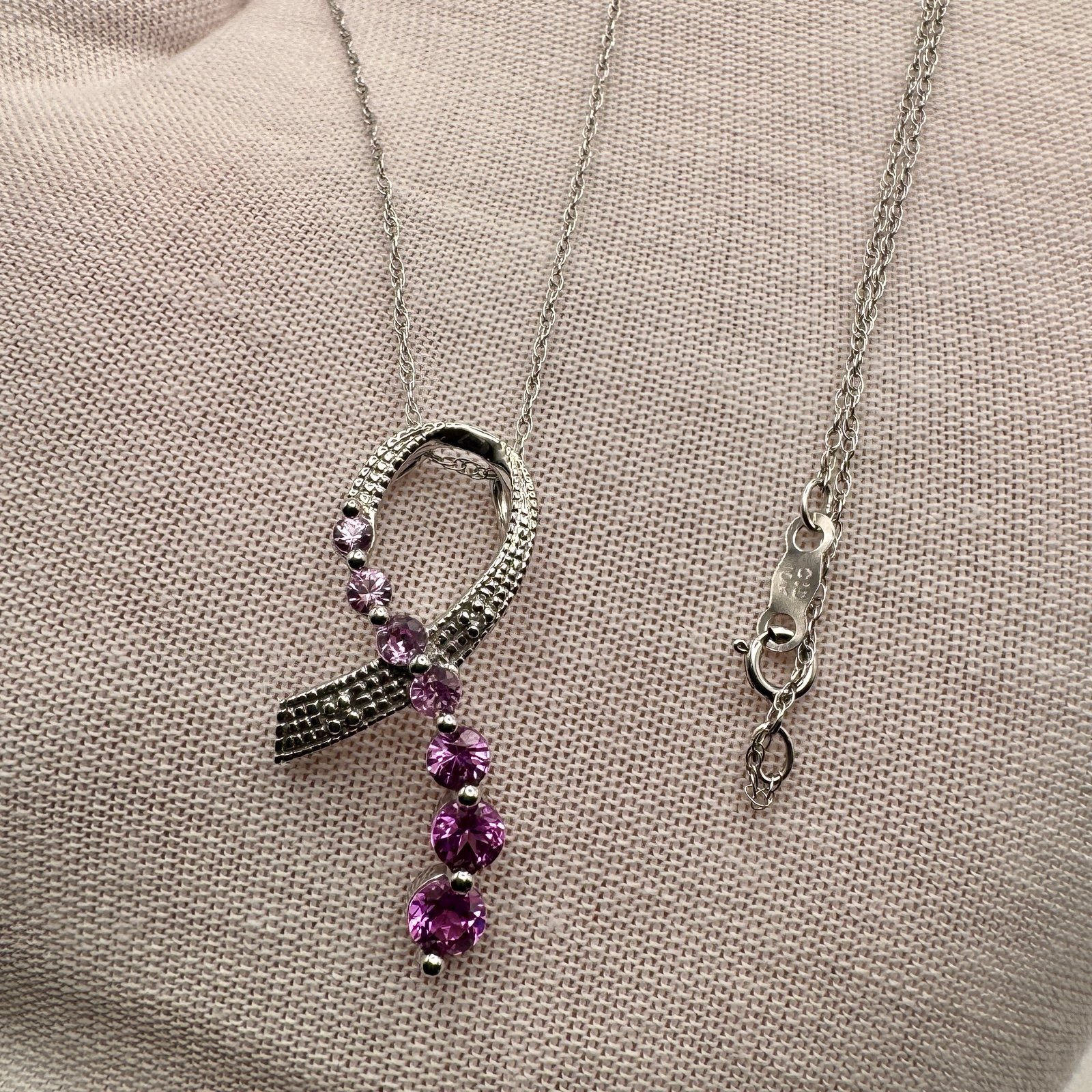 Solid 10k Gold Necklace with Pendant and Pink Semi Precious Gemstones / 2.11 gr.