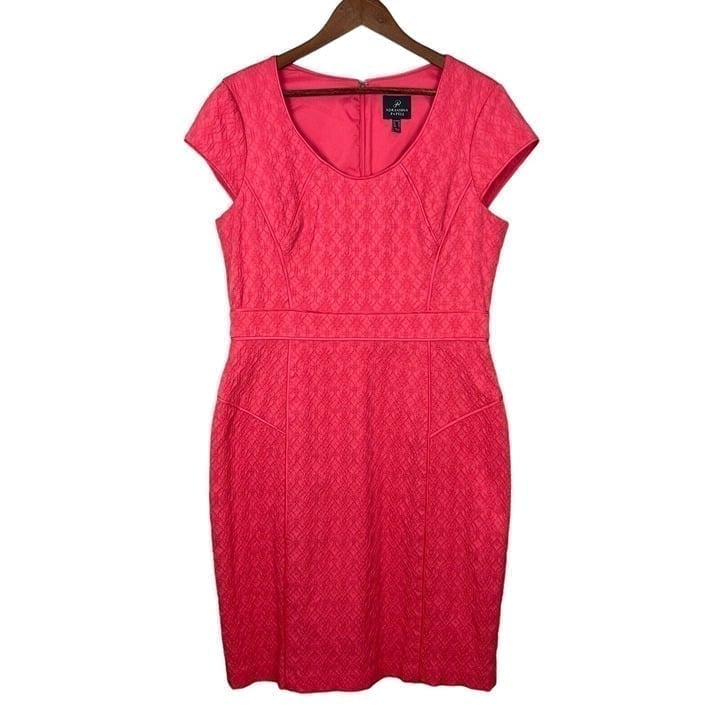 Adrianna Papell Dress 14 Coral Sheath Cap Sleeve Textured Pattern Knee Length