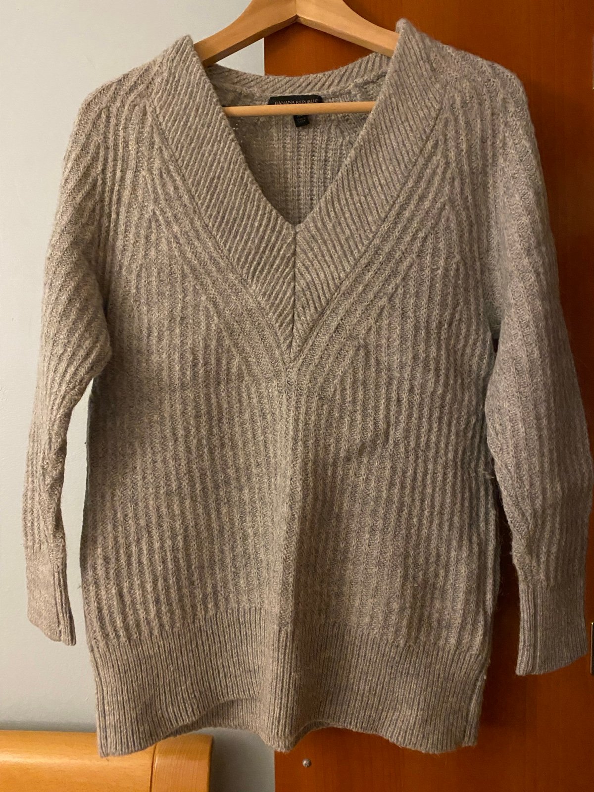 Banana Republic Women’s Gray Oversized Sweater Size XS