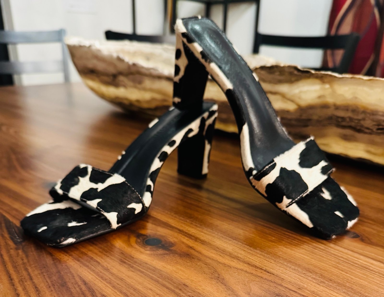 NWT & Sold out online! Size 7 Calf fur slides in animal print old money cowgirl