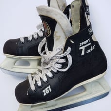 CCM 251 Sport tacks