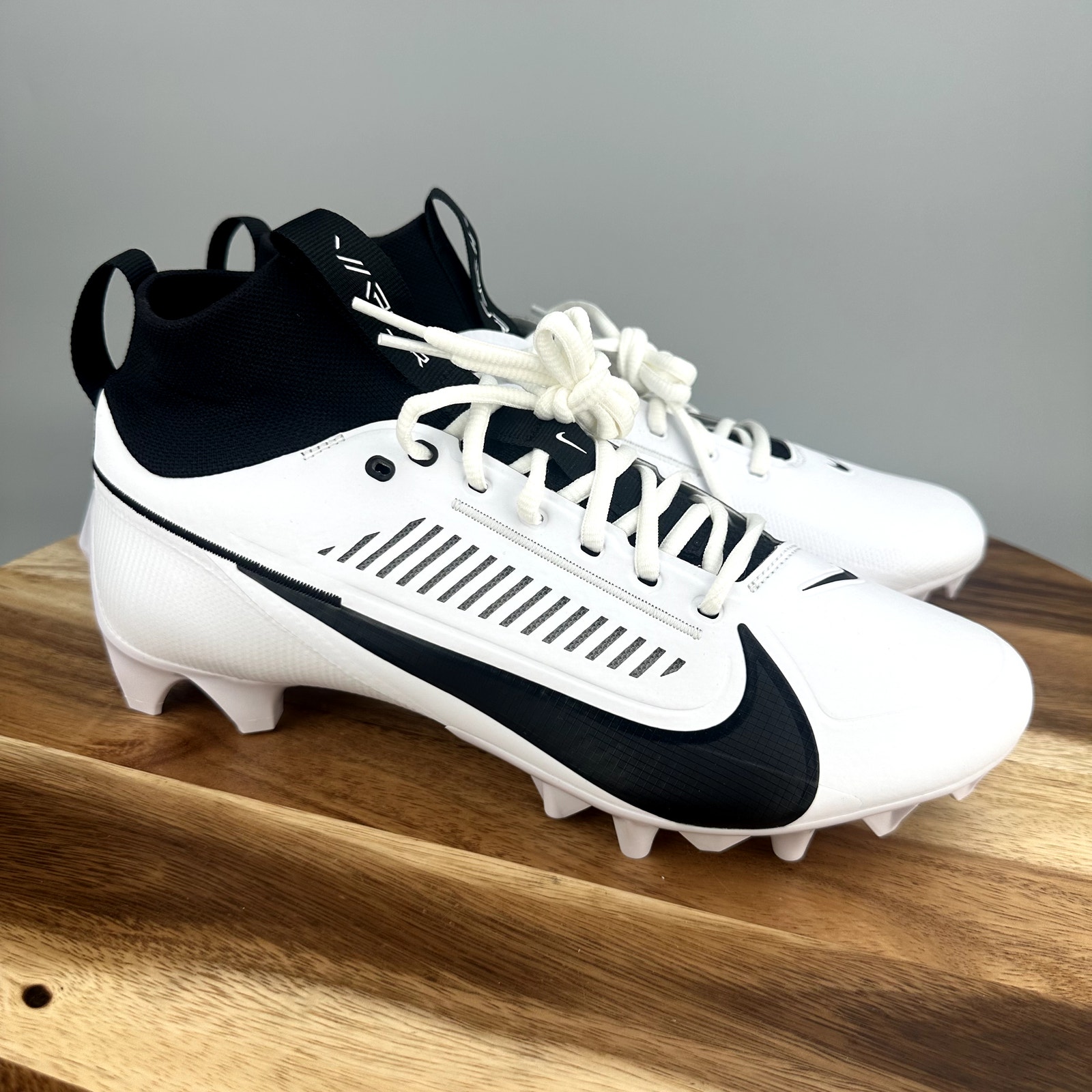 Nike Vapor Edge Pro 360 2 Football Cleats Men's Size 12 White Black FZ4267-100