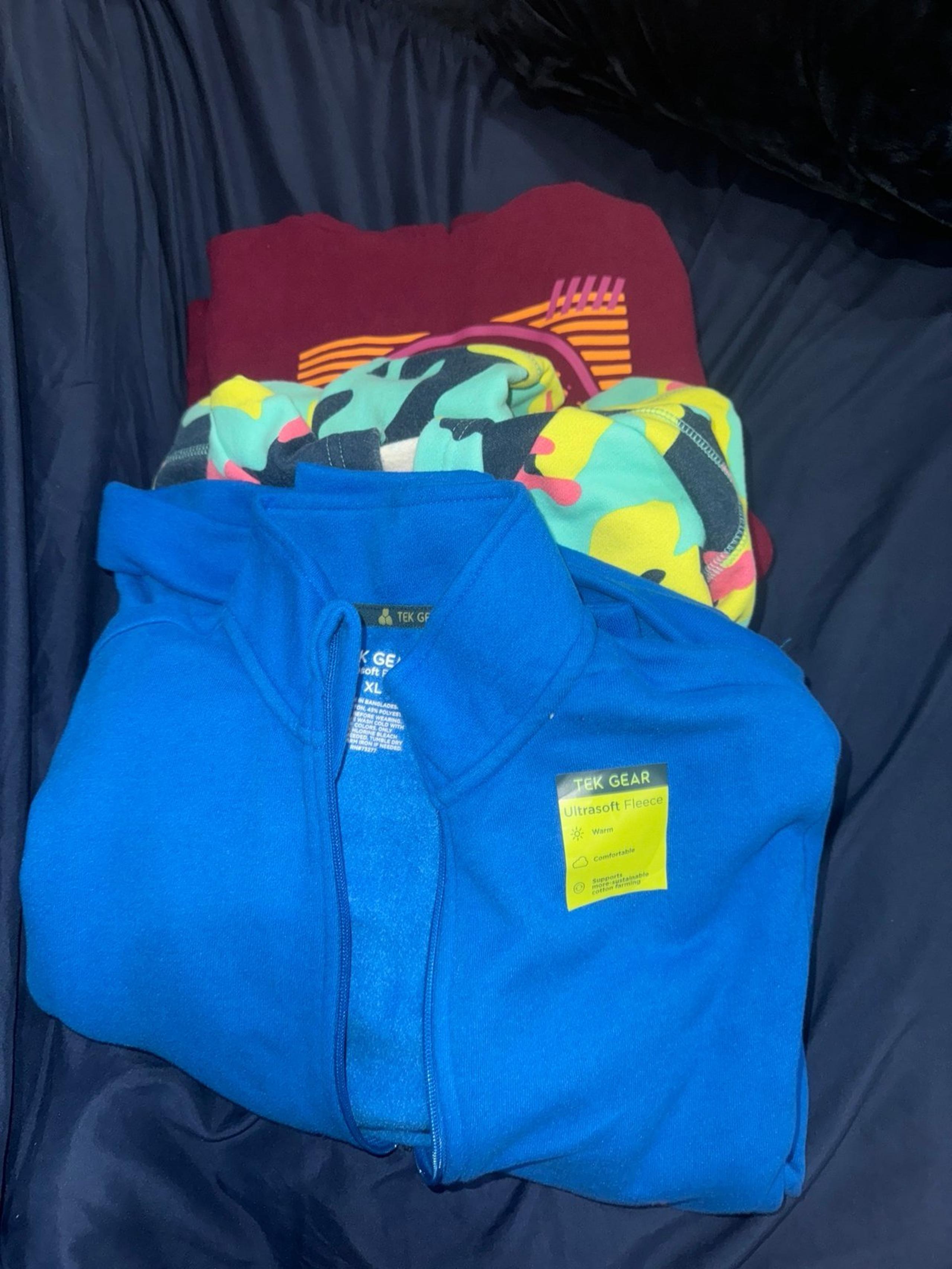 XL Tek Gear Fleece pullover NWT and 2 GUC Tek Gear Hoodies