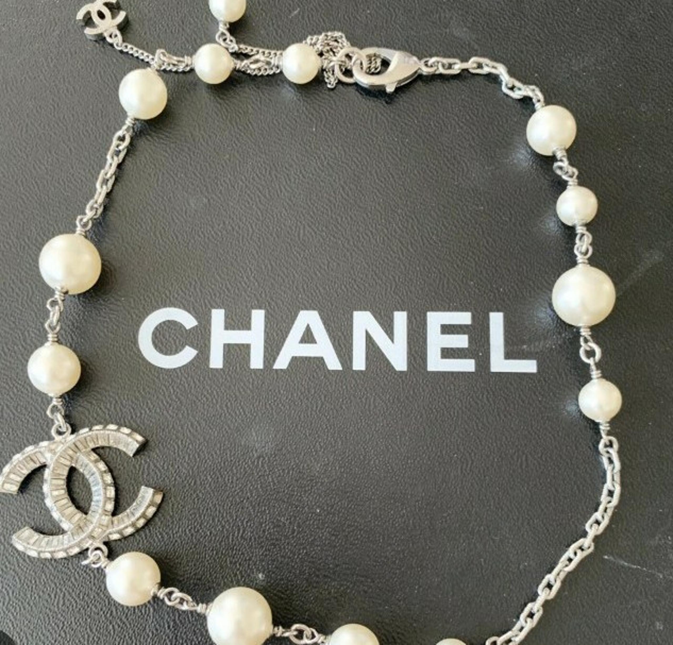 Gorgeous pearl necklace fashionable simple