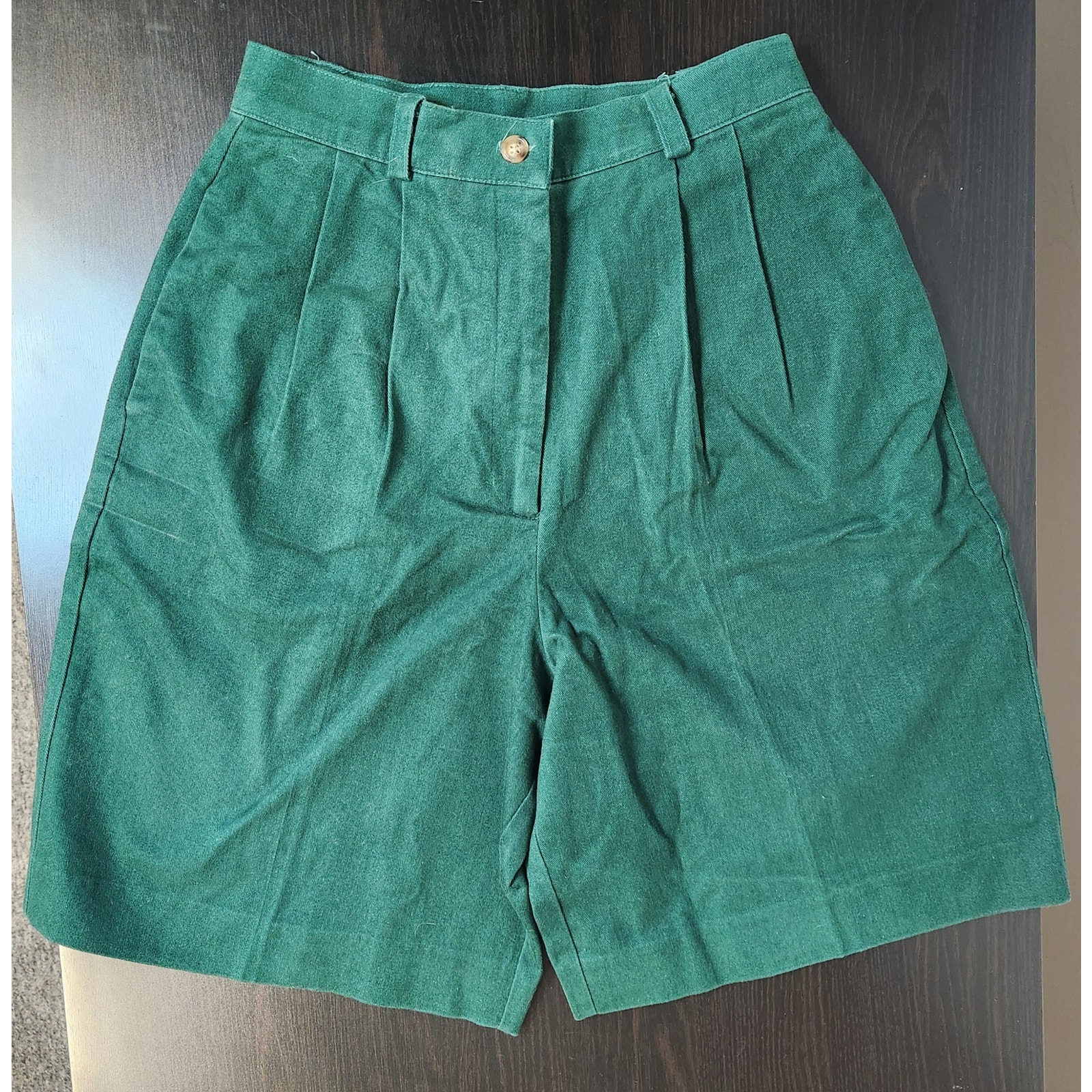 Vintage Sharon Young Womens Green Shorts-Size 4