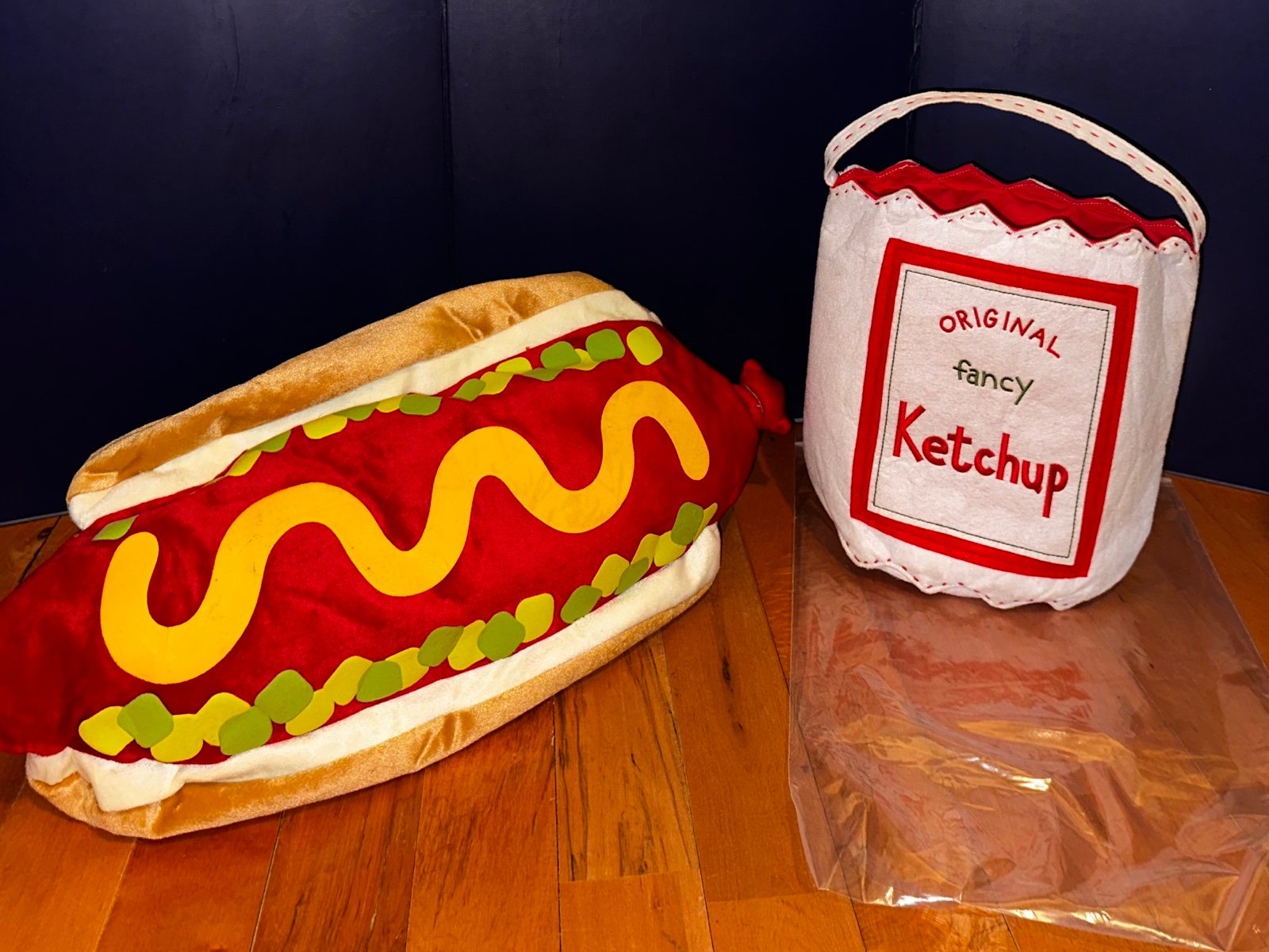 NEW Pottery Barn Kids Ketchup Hallloween Treat Bag+ Bonus Hot Dog Dog Costume