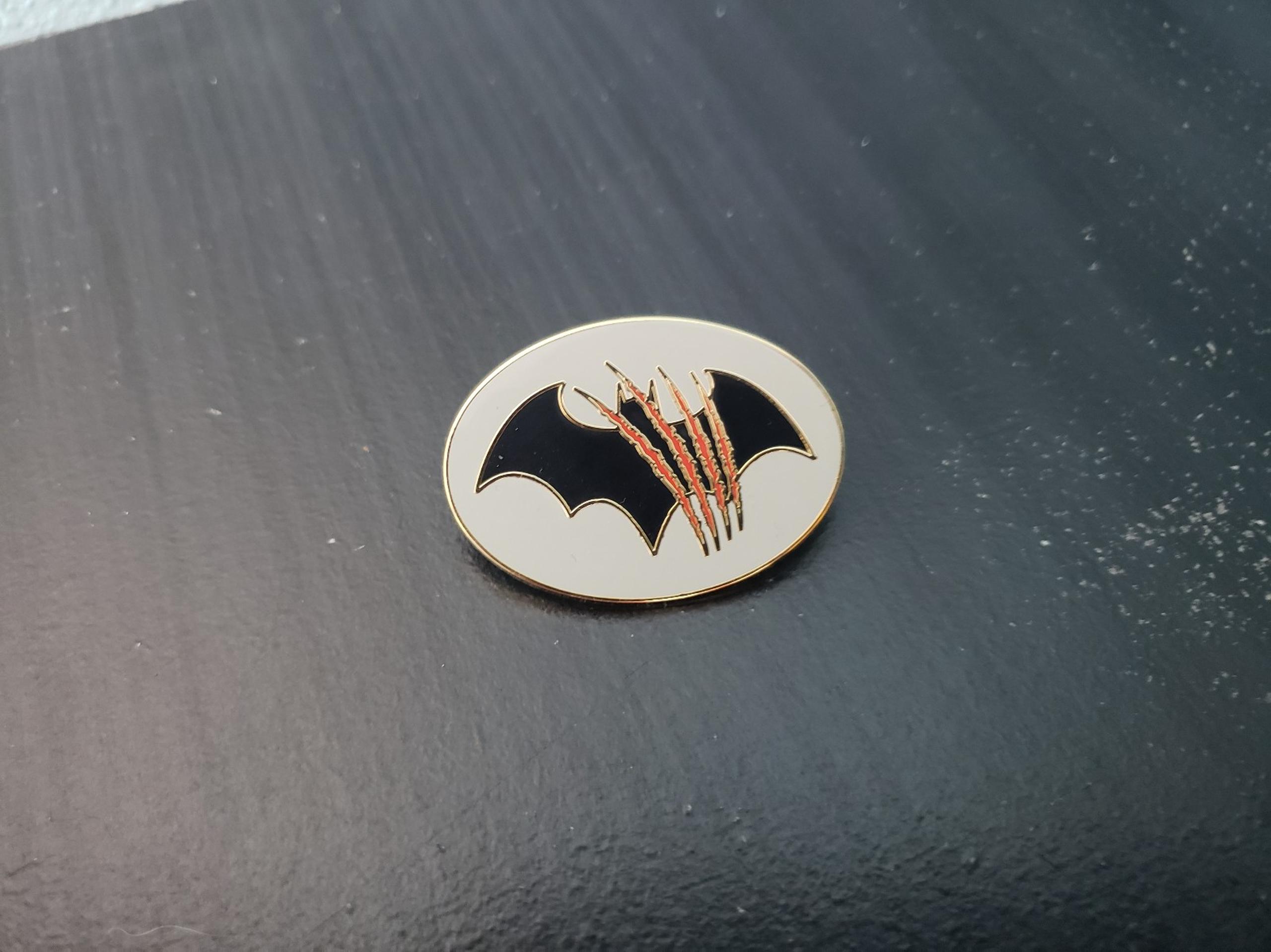 SDCC 2023 DC Comics Gotham Panel Batman Promo Enamel Pin Collectible