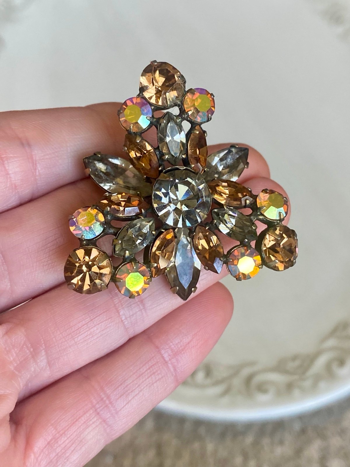 Vintage Regency Topaz Color Rhinestone Brooch