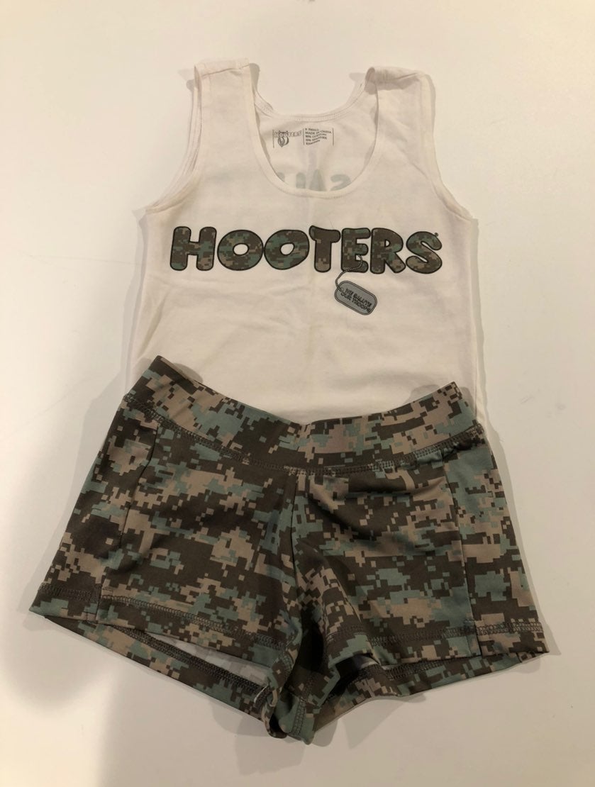 Hooters Girl Camo Bundle B55